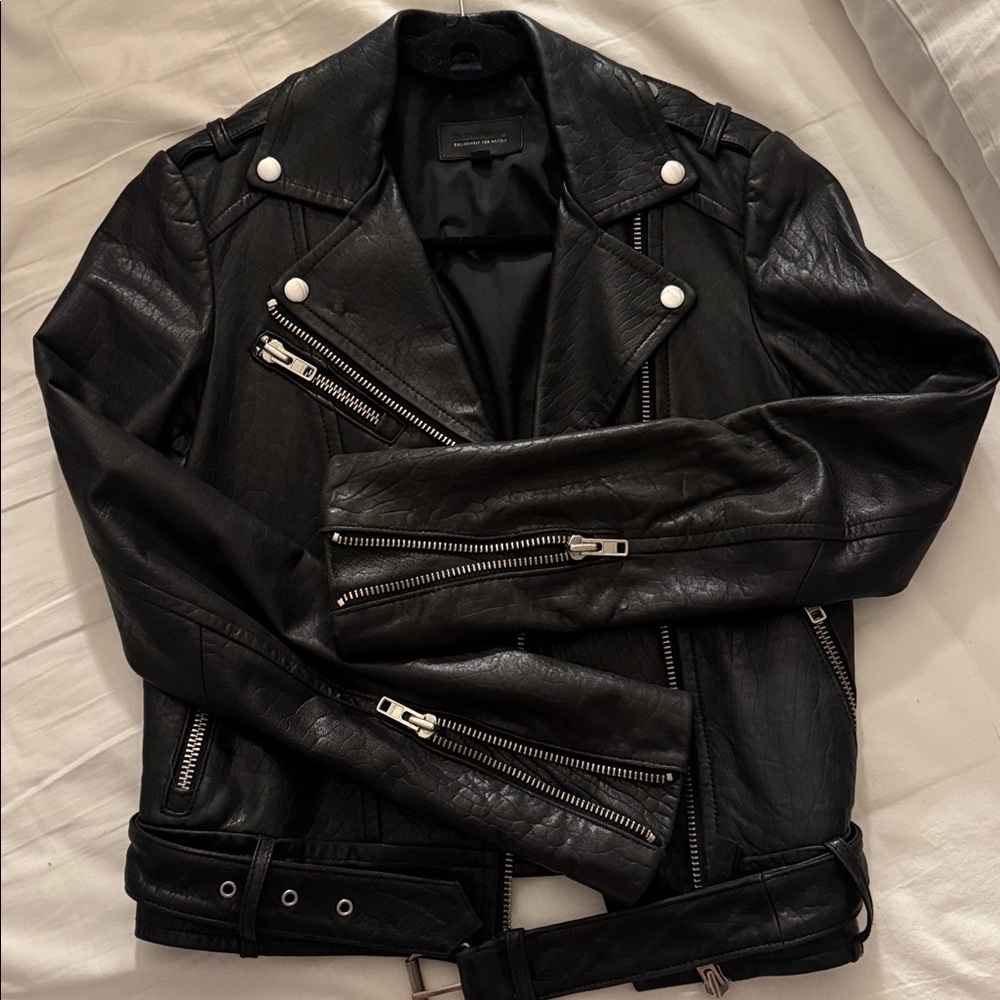 Mackage X Aritzia Pebbled Black Leather Biker Jacket - Picture 4 of 15